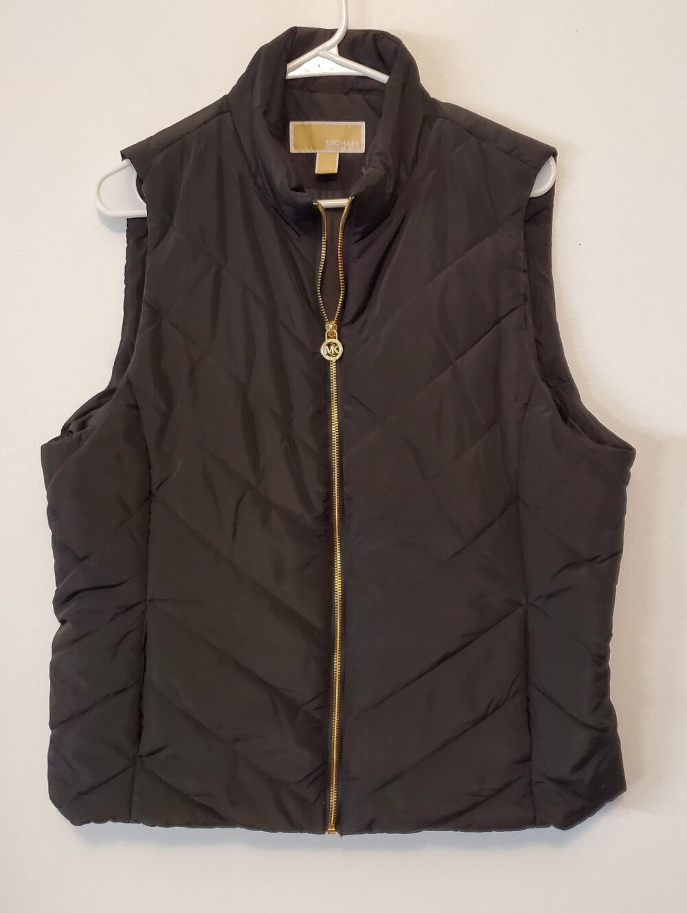 Michael Kors black quilted puffer vest Size XL